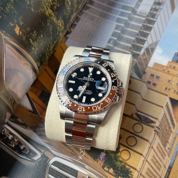 ROLEX GMT MASTER OYSTER 2 TON ROSE GOLD - Image 5