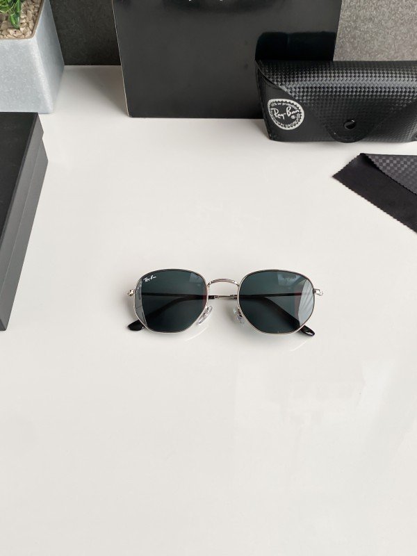 Rayban hexa silver black 3548 - Image 4