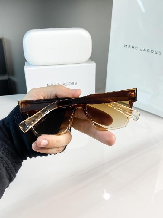MARC JACOBS BROWN 440 - Image 3