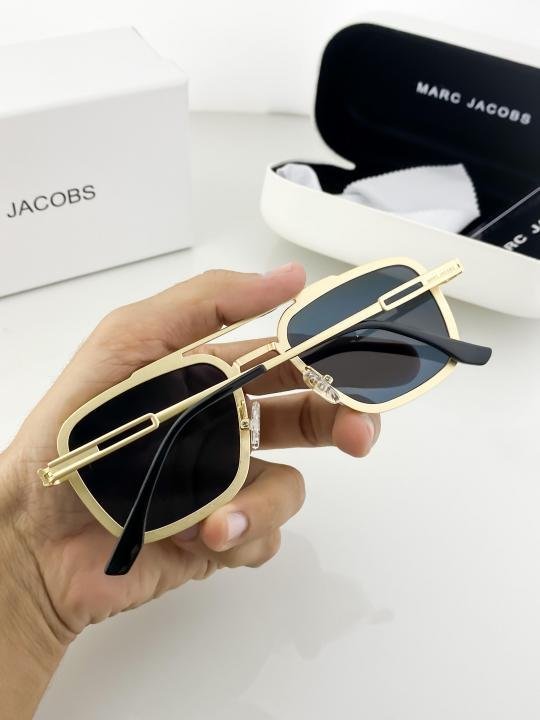 MARC JACOBS GOLD BLACK 516 - Image 3
